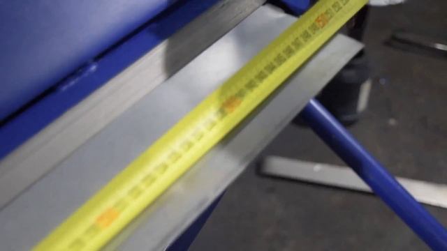 ОТРЕЗНАЯ МАШИНКА 2500 ММ смотреть онлайн