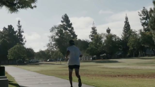 ТОП-8: Лучшие кроссовки для бега 2024 смотреть онлайн