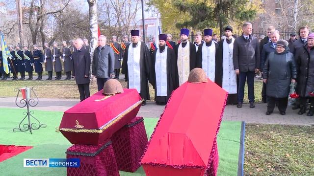 Перезахоронение воинов ркка .Воронеж 3 ноября 2023 года.Памятник Славы смотреть онлайн