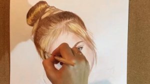 Рисуем портрет девочки акварелью