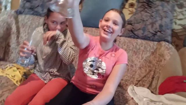 Челенж: :кто выпьет больше воды! смотреть онлайн