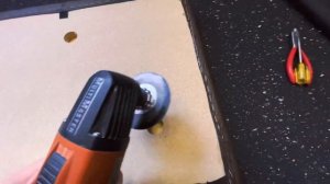 Способ удаления скобок из мебели.