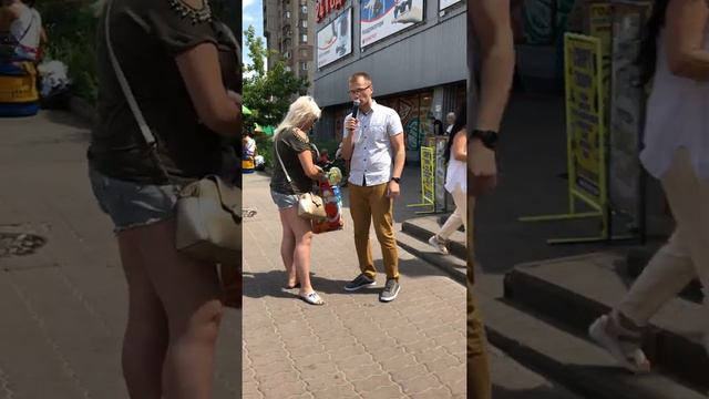 Ведущий в Киеве. Ведущий на открытие магазина. Тамада Киев смотреть онлайн
