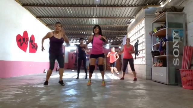 BACHATA PA BAILAR DANCE LATINOS смотреть онлайн