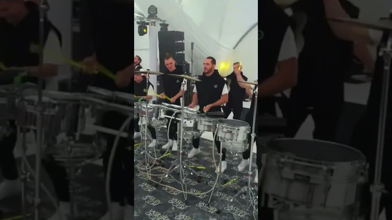 Vasiliev Groove. Номер - Night Drums смотреть онлайн