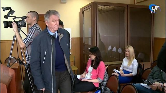 Житель Великого Новгорода Антон Ланцов требует от Автобусного парка круглую сумму смотреть онлайн