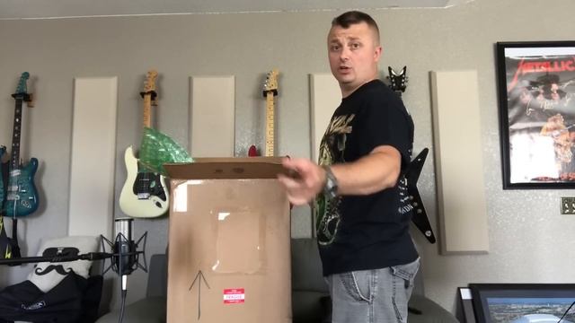 Ещё коробка. Меня преследуют!! смотреть онлайн