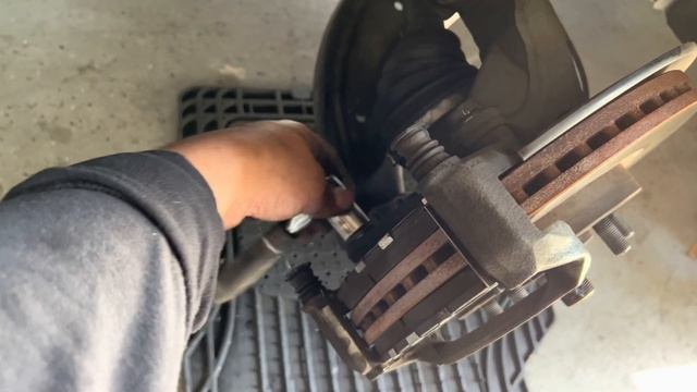 DIY Nissan Sentra 2015 Front Brake Pads & Rotors Replacement смотреть онлайн