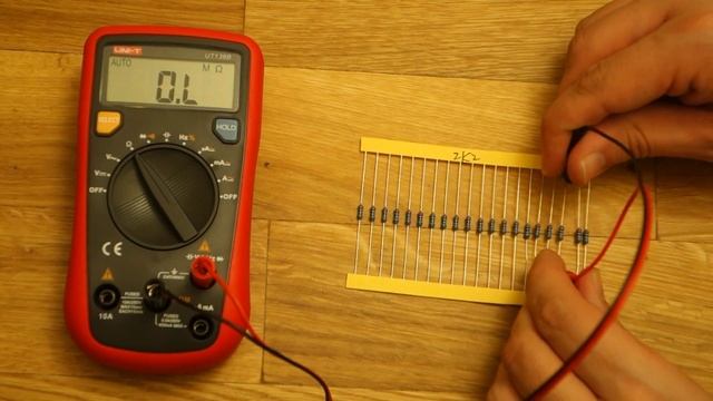UNI-T UT136B Resistance measuring - Speed and accuracy смотреть онлайн