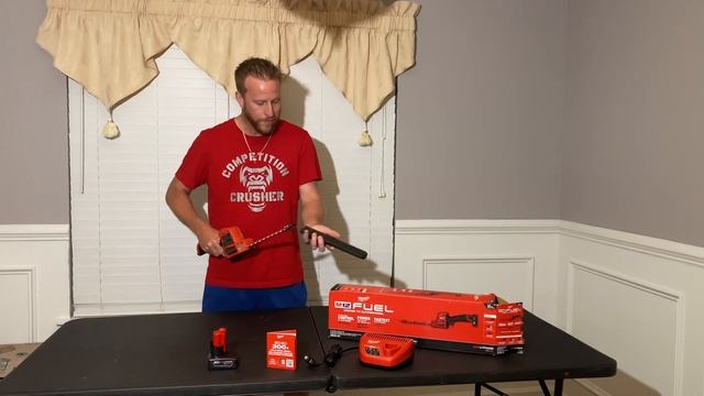 The New Milwaukee M12 8” Hedgetrimmer! смотреть онлайн