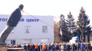 Я РОДИЛСЯ В ГОРОДЕ ГДЕ ПОЮТ СОЛОВЬИ