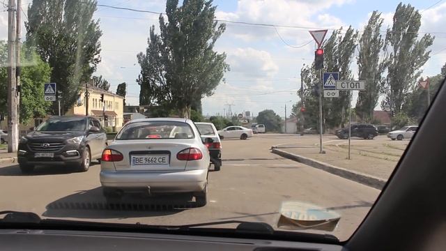 Неправильные Перекрестки. Учимся Проезжать Правильно! смотреть онлайн