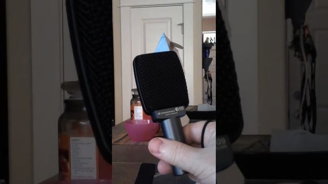 E609 MICROPHONE UNBOXING смотреть онлайн