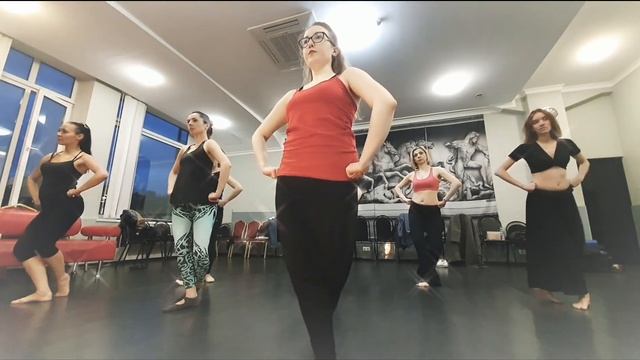 Мария Купрюнина, преп. группы "Трайбл с Нуля", Москва, школа танца TRIBAL DREAM смотреть онлайн