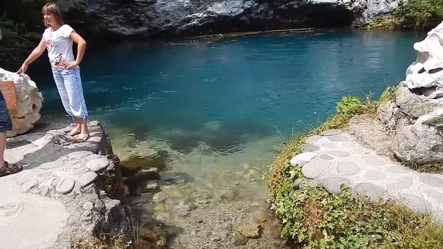 Голубое озеро. Абхазия смотреть онлайн