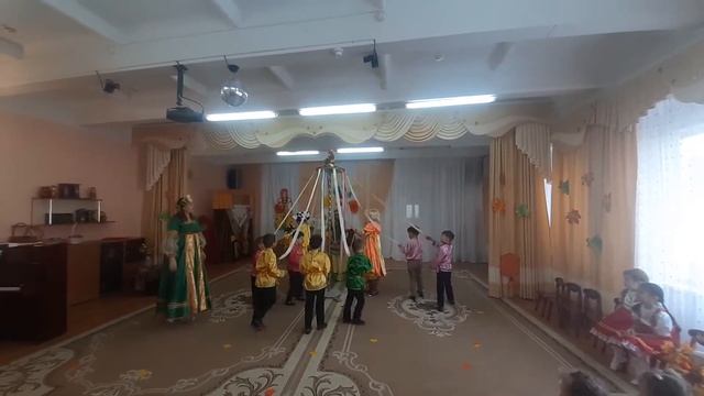 Карусель..на ярмарке в детском саду смотреть онлайн