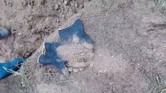 Шурф фундамента часть вторая и первая серебряная монета, Fisher F2 смотреть онлайн