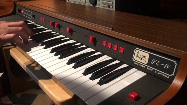 ARP Solina String Ensemble смотреть онлайн