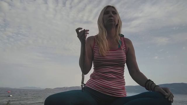 Mantra Om mani padme Om recitazione смотреть онлайн