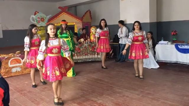 Русскоязычный культурный центр "Жемчужина " Марнеули.Масленица.Танец Весны смотреть онлайн