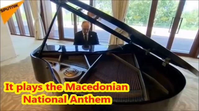 Putin plays Macedonian National Anthem смотреть онлайн