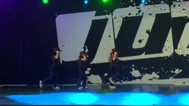 Ceejay Kids - Class Jazz - Mini Hip-Hop Trio - Jump Mexico City, DF Nov 17 смотреть онлайн
