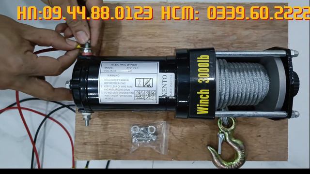 Tess Tời Chạy điện 12V 3000LB Sức Nâng 200kg Kéo Ngang 1350kg