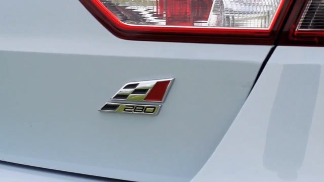 Seat Leon Cupra review: a seriously quick estate смотреть онлайн
