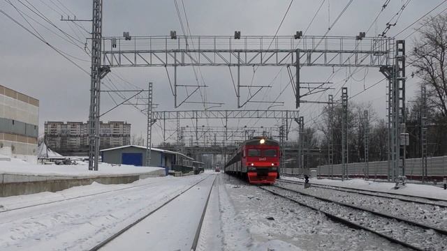 ЭТ2М-100 на станции Сходня Октябрьской железной дороги. смотреть онлайн