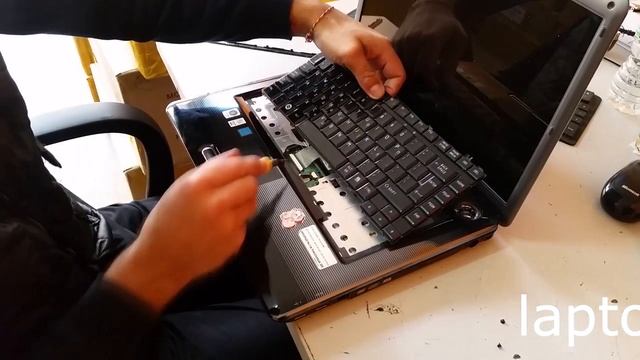 Toshiba Satellite A300 Keyboard Replacement  -Αλλαγή πληκτρολογίου σε Toshiba Satellite A300