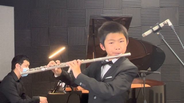 Max Shen - 2nd movement Allegro of Fantaisie Op.79 by Gabriel Faure смотреть онлайн