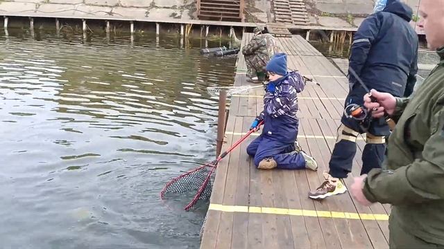 Отличный субботний утренний клёв!