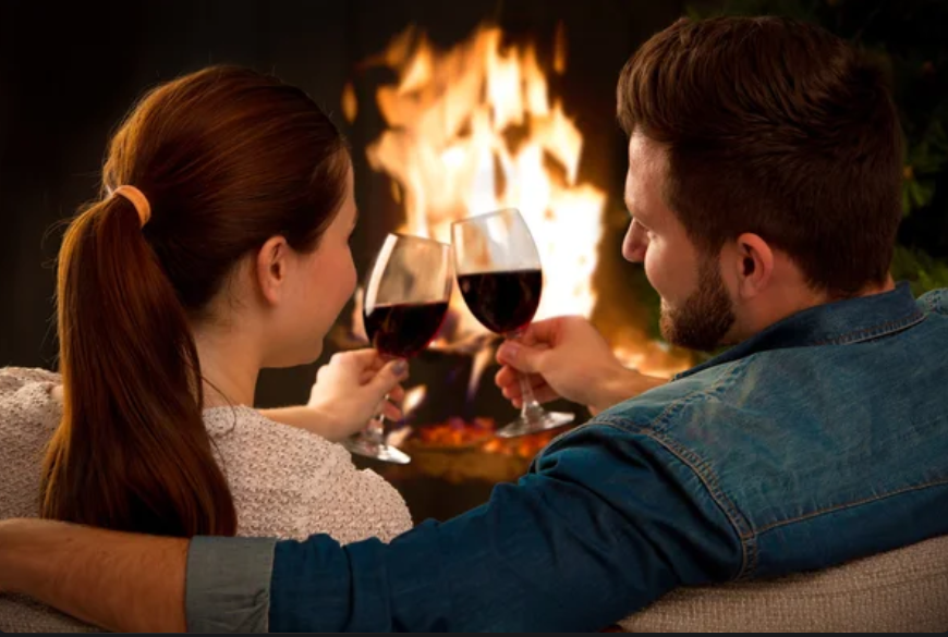 Медитация: уютный домик, приятные звуки и тепло от огня в камине, вьюга за окном | ASMR смотреть онлайн