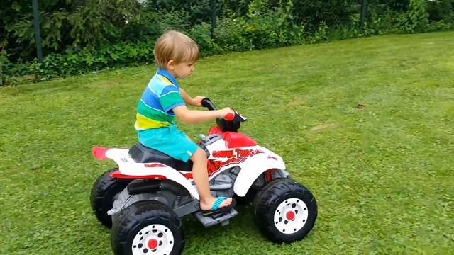 Peg Perego Corral T-rex, John Deere Groun Force смотреть онлайн