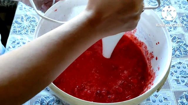 НИ ЧЕГО ЛИШНЕГО клубника? и сахар смотреть онлайн
