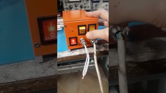 Преобразователь для 2-х машинок МСУ-200 для стрижки овец смотреть онлайн