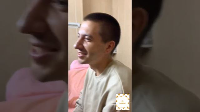 растяжка туннелей и пирсинг носа.Малькам прокол носа тоже очень идет) Растяжка туннелей смотреть онлайн