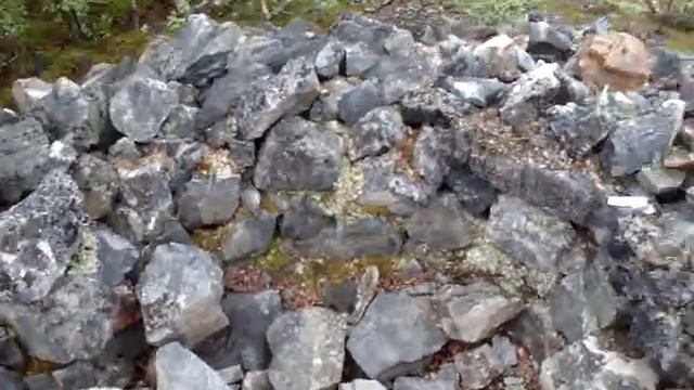 Немецкие позиции с проходами в скале . смотреть онлайн