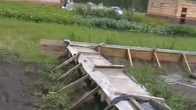 7. Заливаю бетон. Подстава с погодой. смотреть онлайн