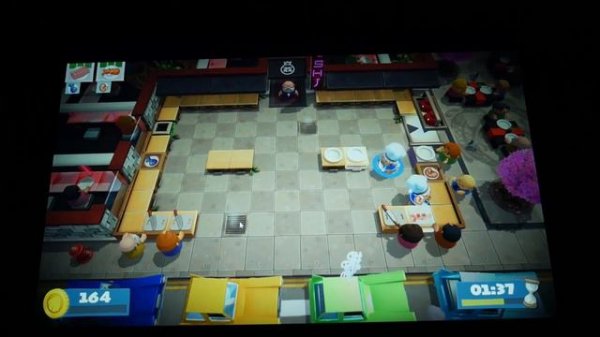 Surface Pro X Gaming - Overcooked 2