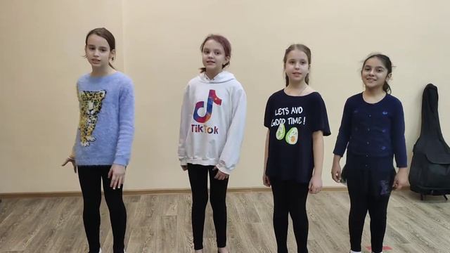 Квартет вокальной студии Тоника - Песня Мама смотреть онлайн