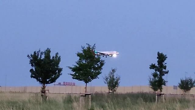 Stuttgart Flughafen (1) смотреть онлайн