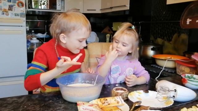 Обалденный рецепт шарлотки с яблоками, корицей и имбирём! смотреть онлайн