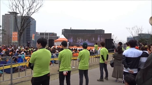 Nikon Coolpix P900 zoom (Namsan Mountain concert) смотреть онлайн