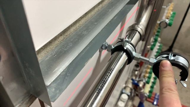 Как закрепить трубы в котельной. смотреть онлайн