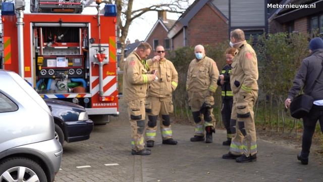 Broodrooster in de brand in woning Groningse Onnen смотреть онлайн