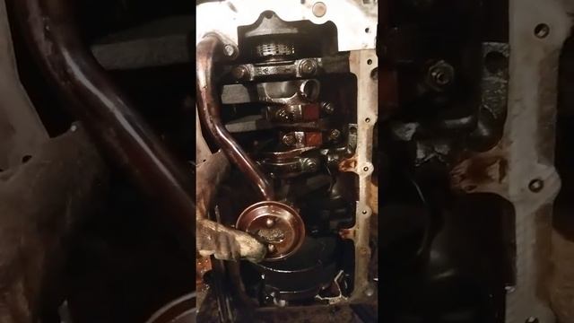 Крайслер Вояджер 3.3 поршень в поддоне! #dodge #chrysler #voyager смотреть онлайн