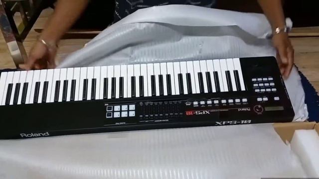 unboxing Roland XPS 10 смотреть онлайн