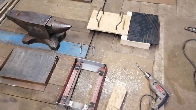 Основание под наковальню