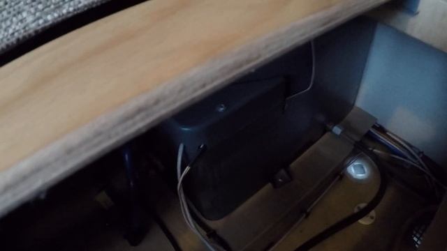 Обзор малыша-крепыша,автодома-туриста SWIFT CHARISMA 2009 года 750 кг категория прав только B огонё смотреть онлайн